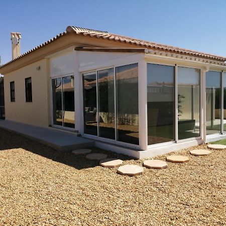 Villa Los Castos Immaculate 2-Bed Villa Arboleas 外观 照片