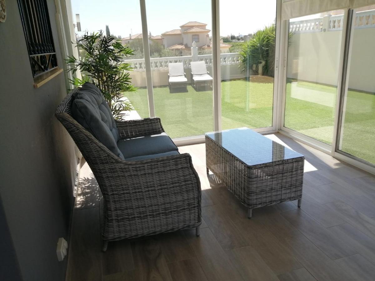 Villa Los Castos Immaculate 2-Bed Villa Arboleas 外观 照片