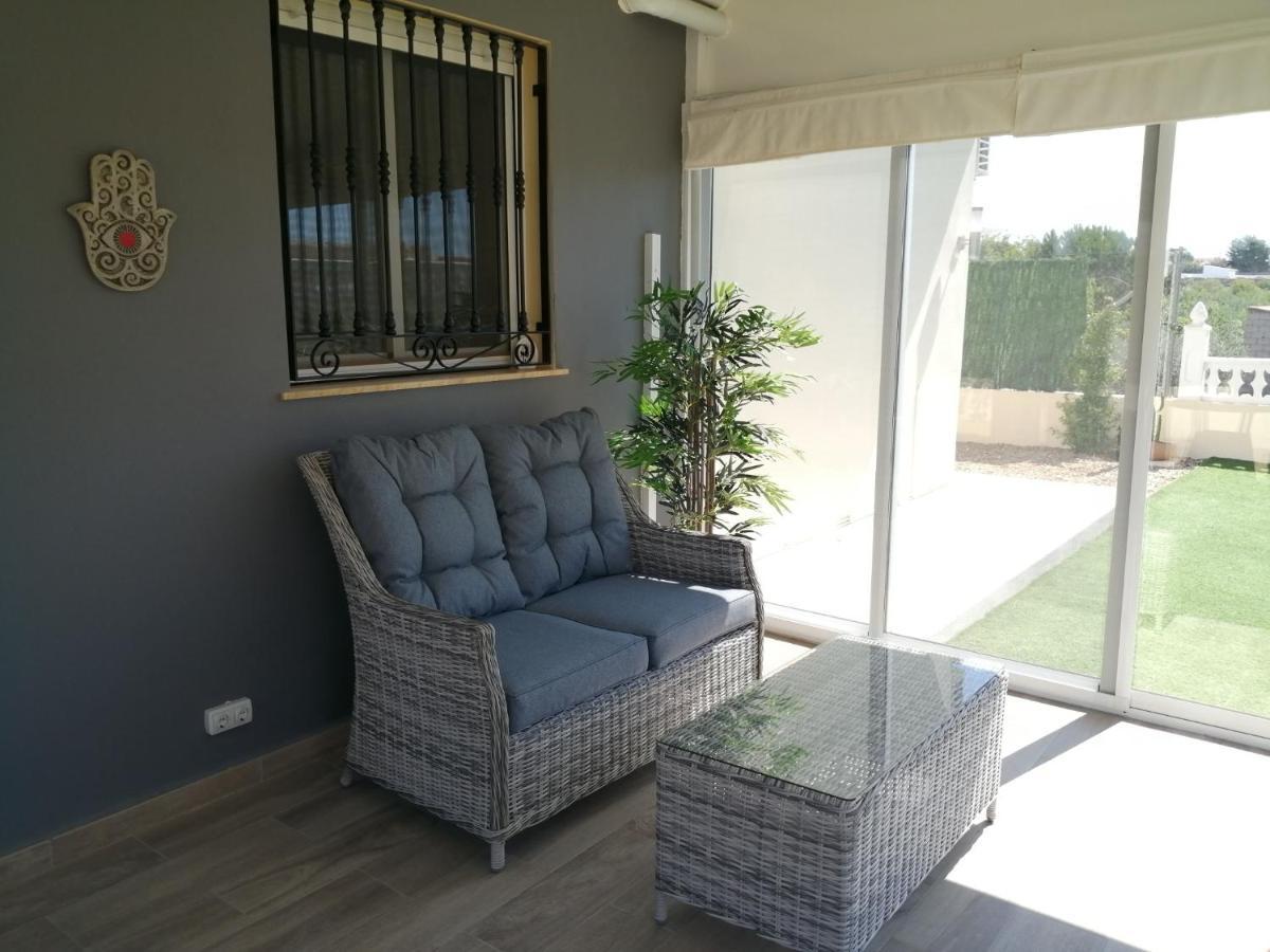 Villa Los Castos Immaculate 2-Bed Villa Arboleas 外观 照片