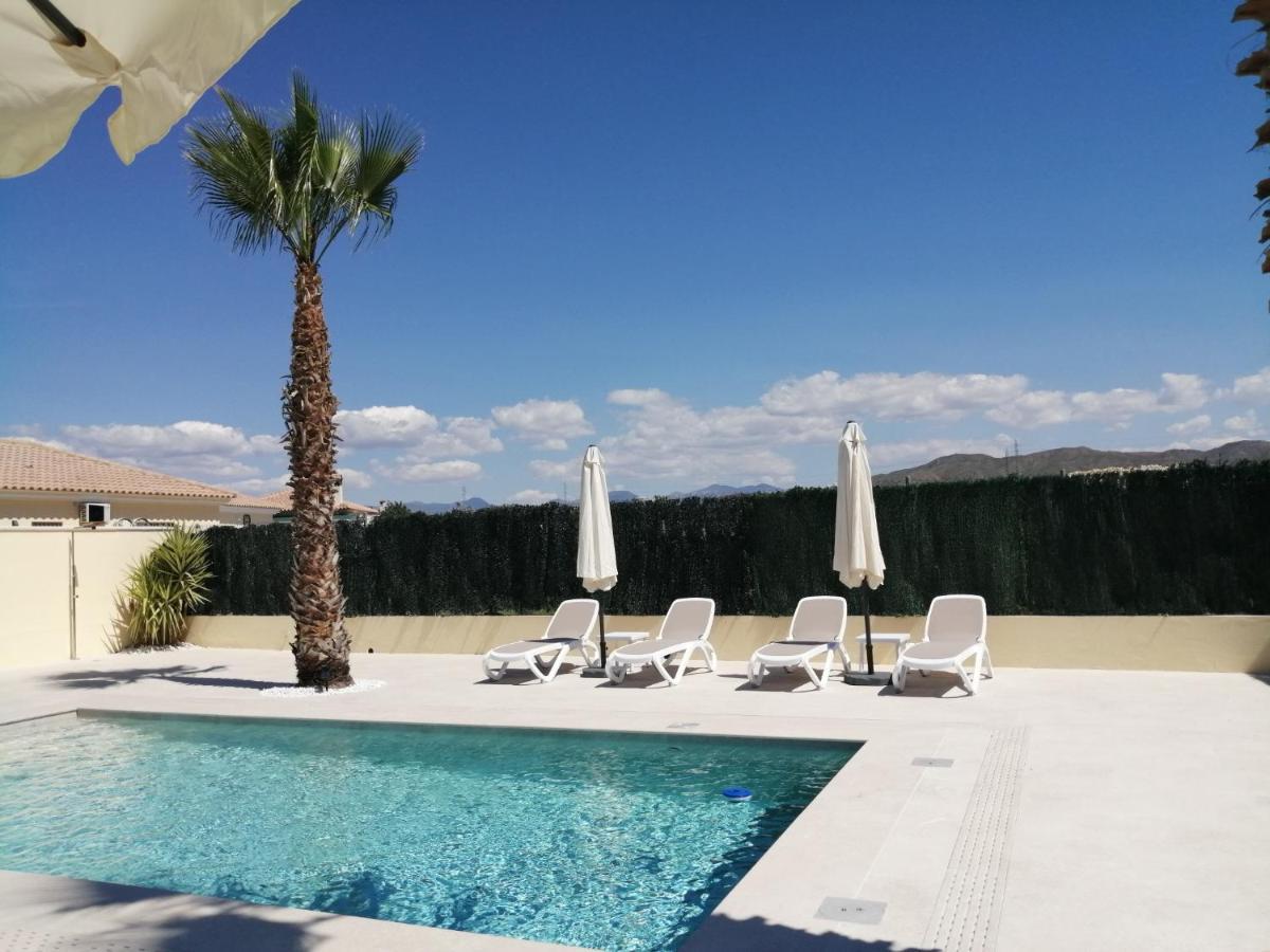 Villa Los Castos Immaculate 2-Bed Villa Arboleas 外观 照片