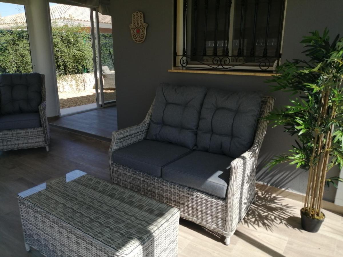 Villa Los Castos Immaculate 2-Bed Villa Arboleas 外观 照片