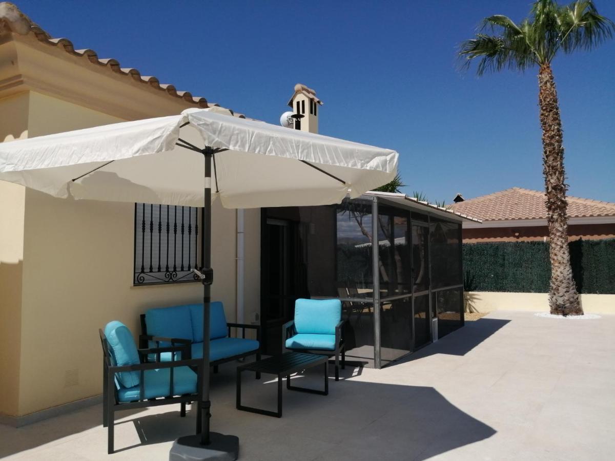 Villa Los Castos Immaculate 2-Bed Villa Arboleas 外观 照片